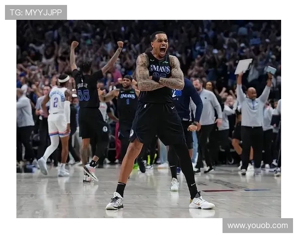 华盛顿快攻上篮得手 独行侠第三节轰出10-0攻势强势反击 华盛顿快攻上篮得手 独行侠第三节轰出10-0攻势强势反击