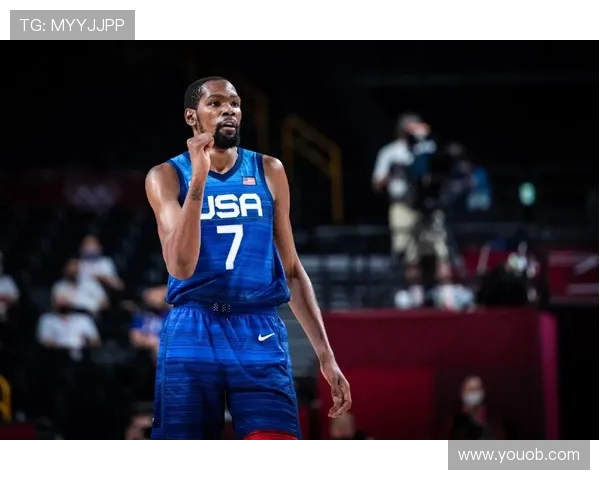 美媒聚焦阿德尔曼被驱逐瞬间杜兰特场边反应引热议篮球赛场联盟情绪冲突